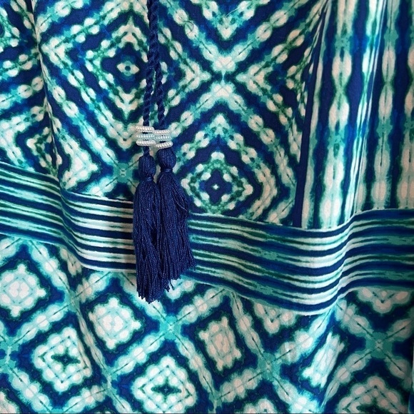 Ruby Rd Boho Blue and white multipattern Tunic. Size M - Picture 4 of 6